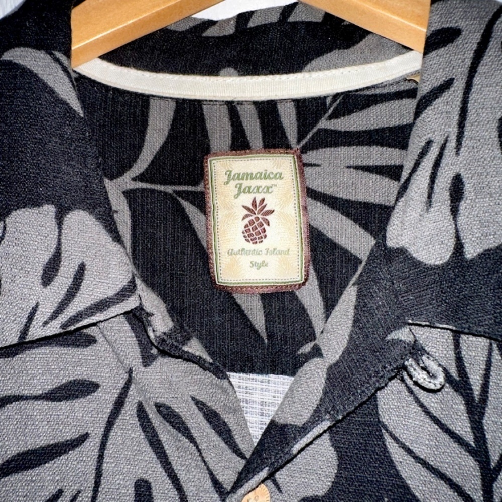 JAMAICA JAXX Mens L 100% Silk Hawaiian PREPPY Dress Casual Shirt Black Gray - Picture 3 of 8